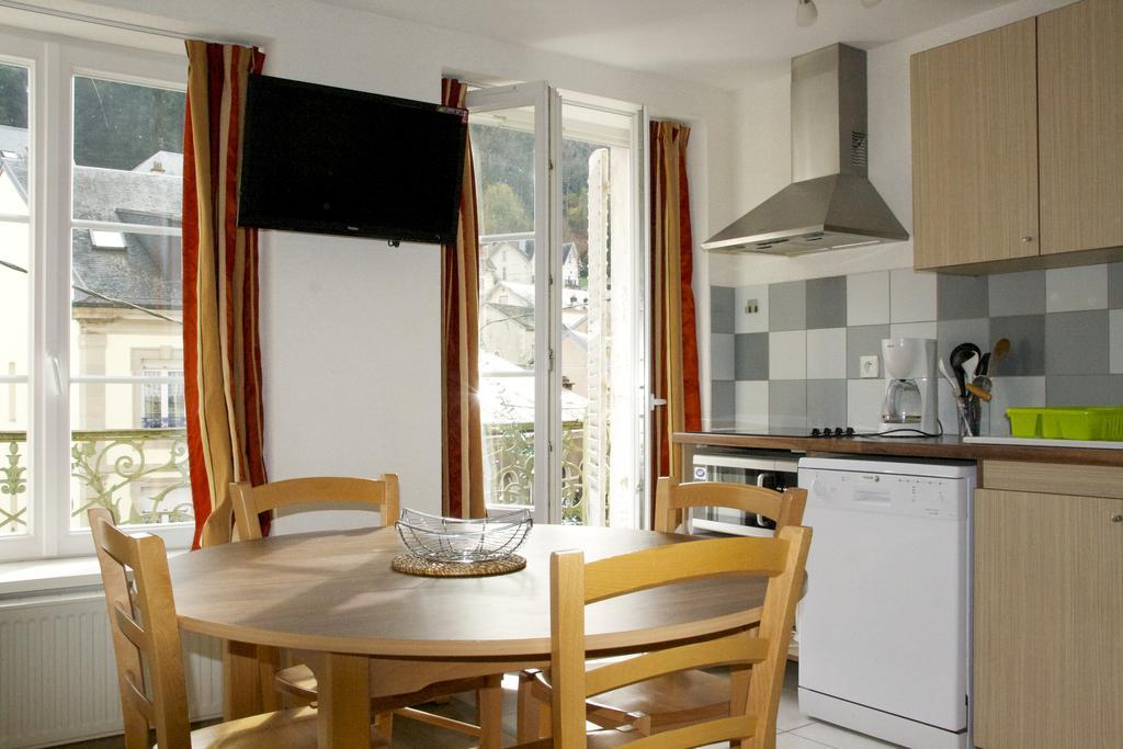 Residence Maison Blanche พลอมบิแอร์ส-เลส์-แบ็งส์ ภายนอก รูปภาพ