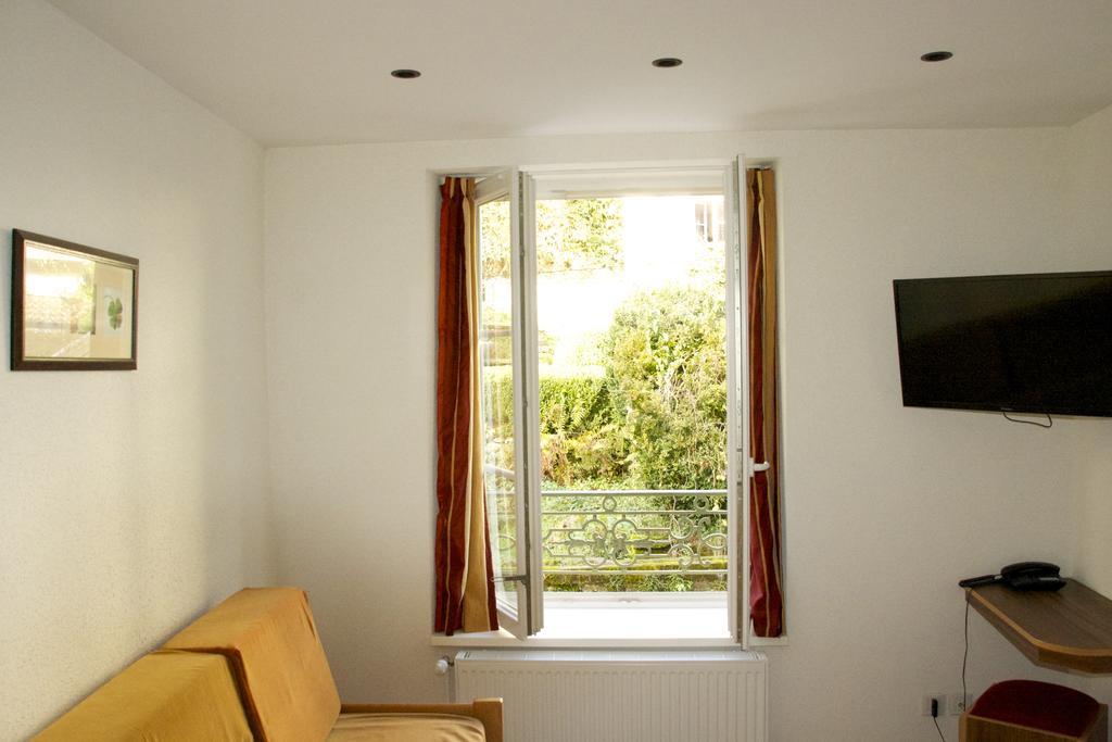 Residence Maison Blanche พลอมบิแอร์ส-เลส์-แบ็งส์ ภายนอก รูปภาพ