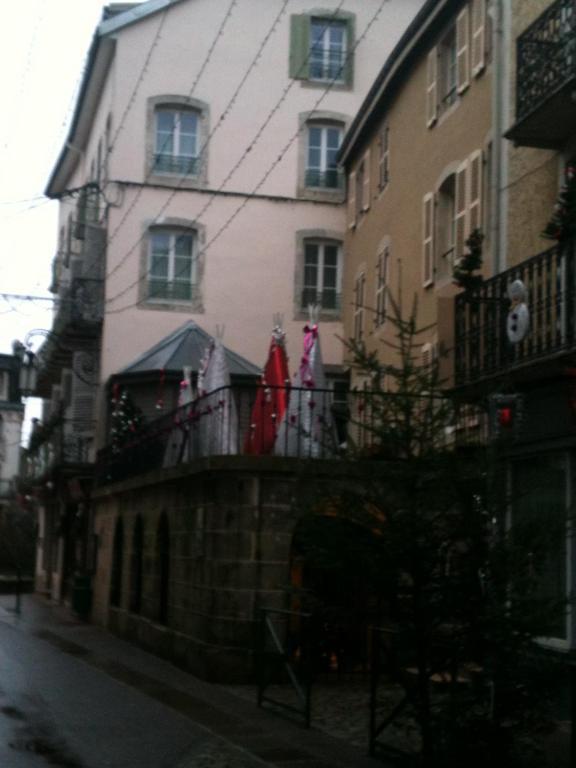 Residence Maison Blanche พลอมบิแอร์ส-เลส์-แบ็งส์ ภายนอก รูปภาพ